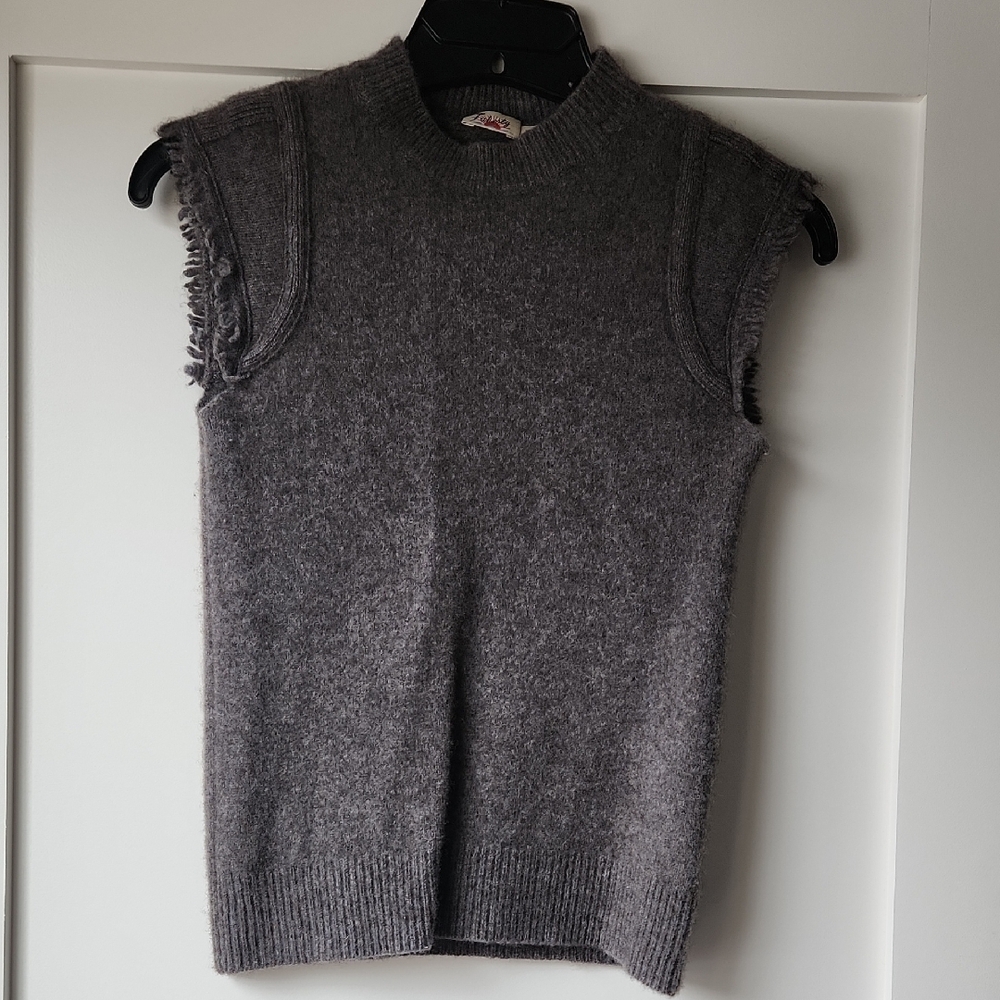 Faherty Wool Gray Sleeveless Knit Sweater